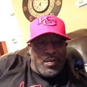 Meet your Posher, Raymond